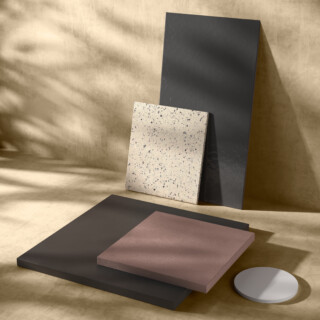 Materiali e finiture: Pietra Acrilica bianca / Verniciature / Argilla / Palladio