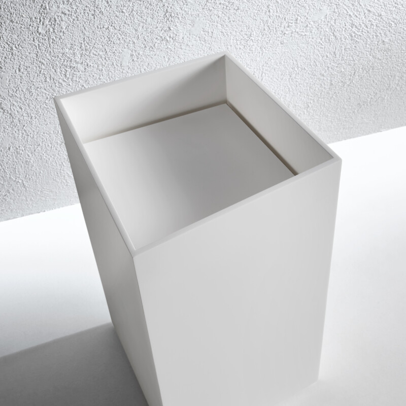 Fuorisquadra 90M / dettaglio copripiletta scarico libero