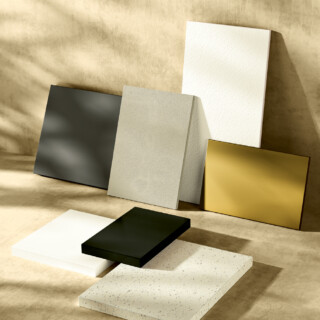 Materiali e Finiture: Pietra Acrilica bianca, effetto Pietra / Cemento / Verniciature / Argilla / Palladio